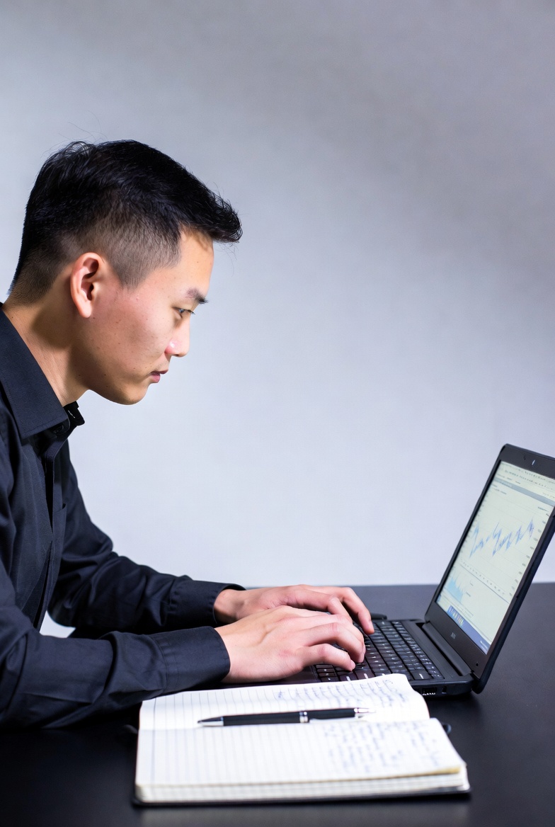 pedrovazpaulo crypto investment - COINLOGDOT